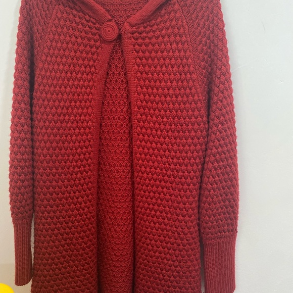 Zeila hoodie cardigan jacket size (44) M To L , Red color from open. - Picture 6 of 13